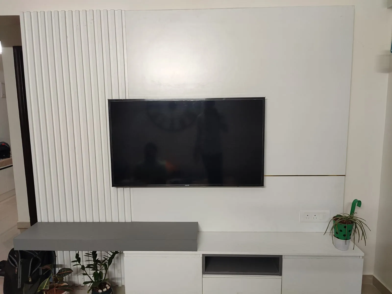 Gypsum False Ceiling with Profile LED