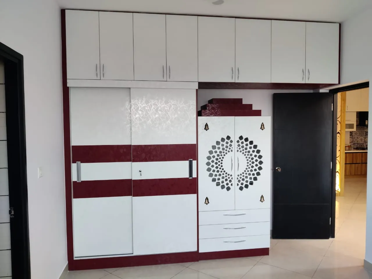 Contemporary Foyer & TV Lounge