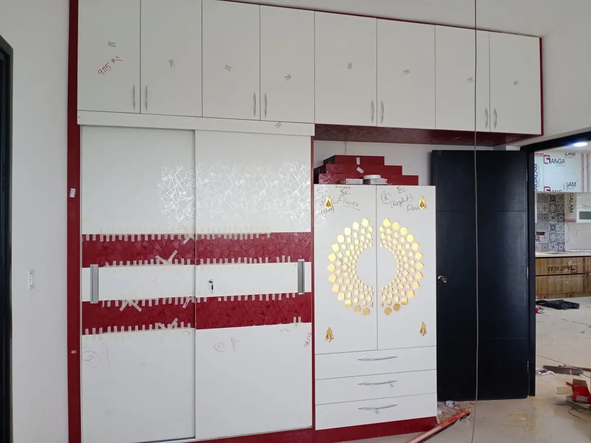 Minimalist Cove Light Ceiling Design