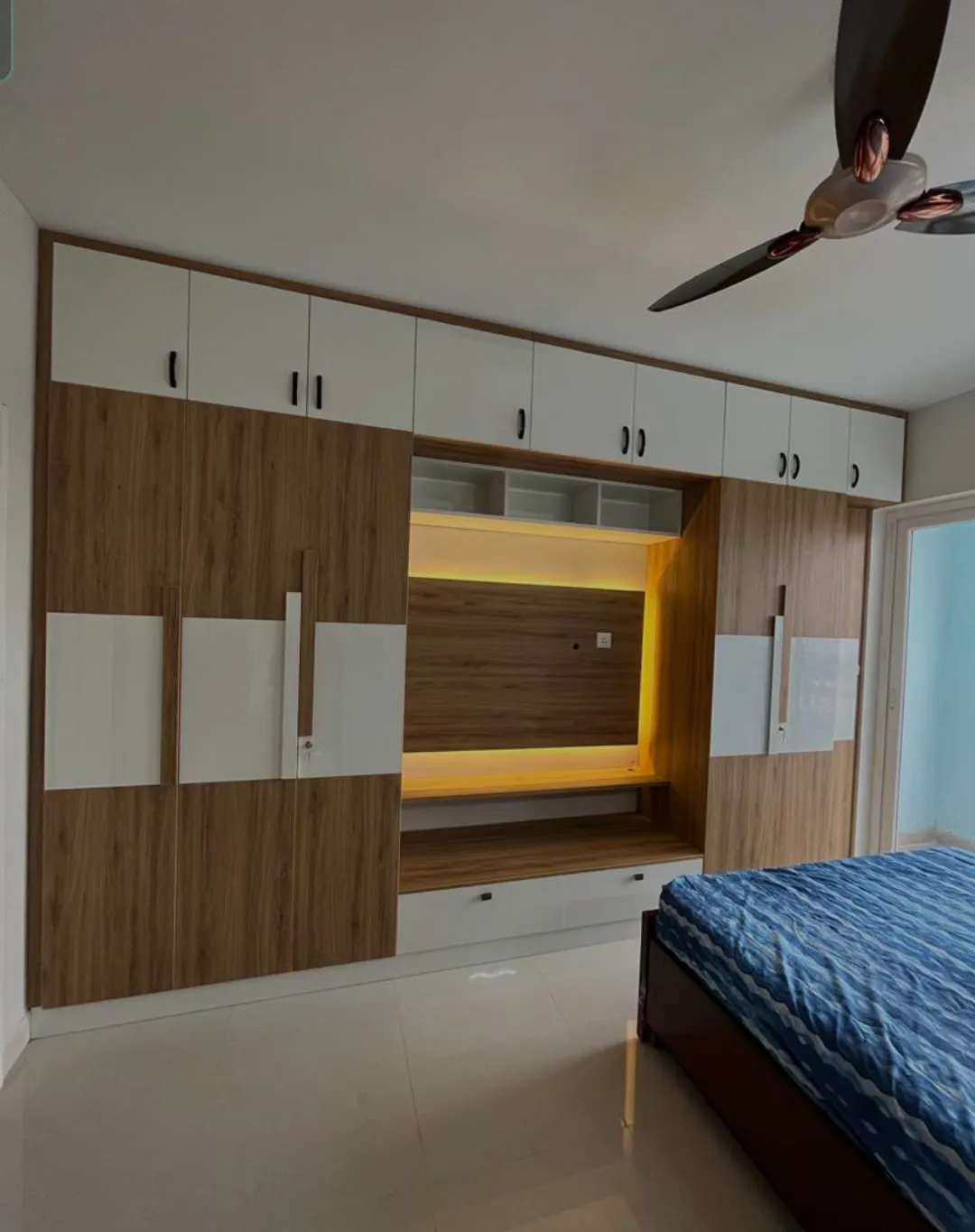 Elegant Geometric False Ceiling